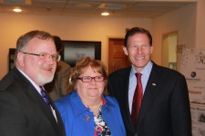 Sen. Blumenthal Donates to Windsor Chamber Cares