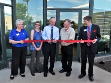 Edward Jones Office Holds Grand Opening